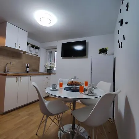 Stone House Lovric Apartment *