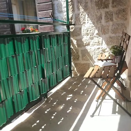 Stone House Lovric Apartment