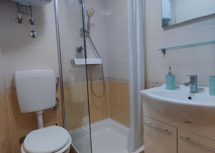 Stone House Lovric 아파트 *